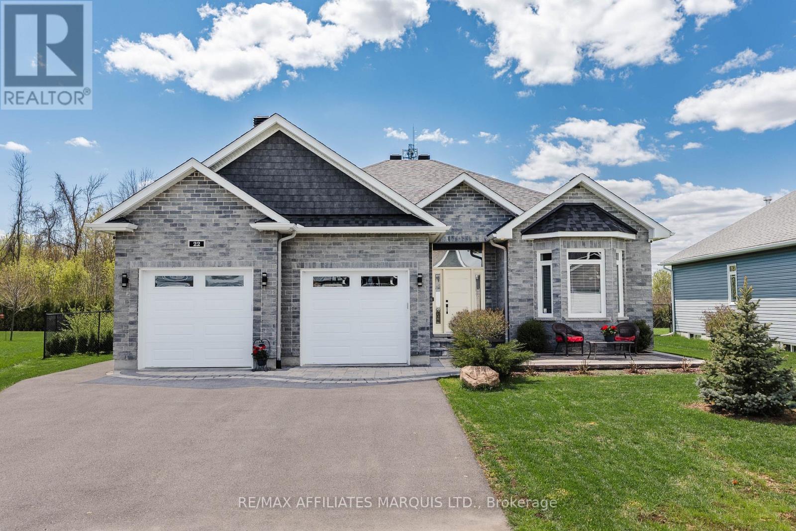 22 Hilda Street, South Stormont, Ontario  K0C 1P0 - Photo 1 - X13146992