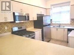 26 William Poole Way, Toronto, Ontario  M2N 7A7 - Photo 2 - C13147036
