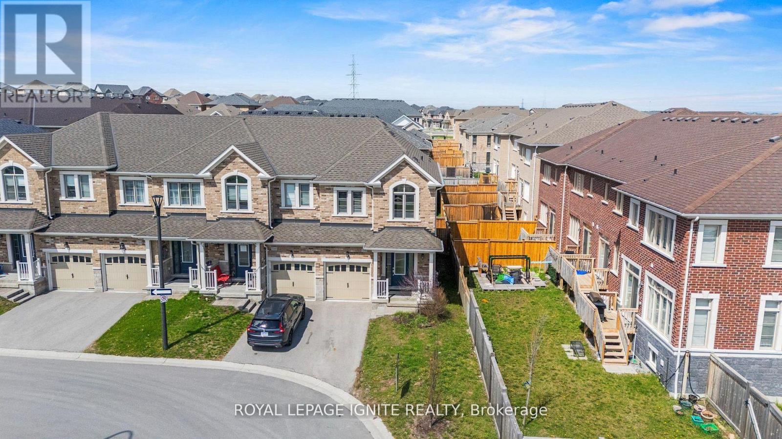 1168 Drawstring Lane, Pickering, Ontario  L1X 0G7 - Photo 3 - E13147068