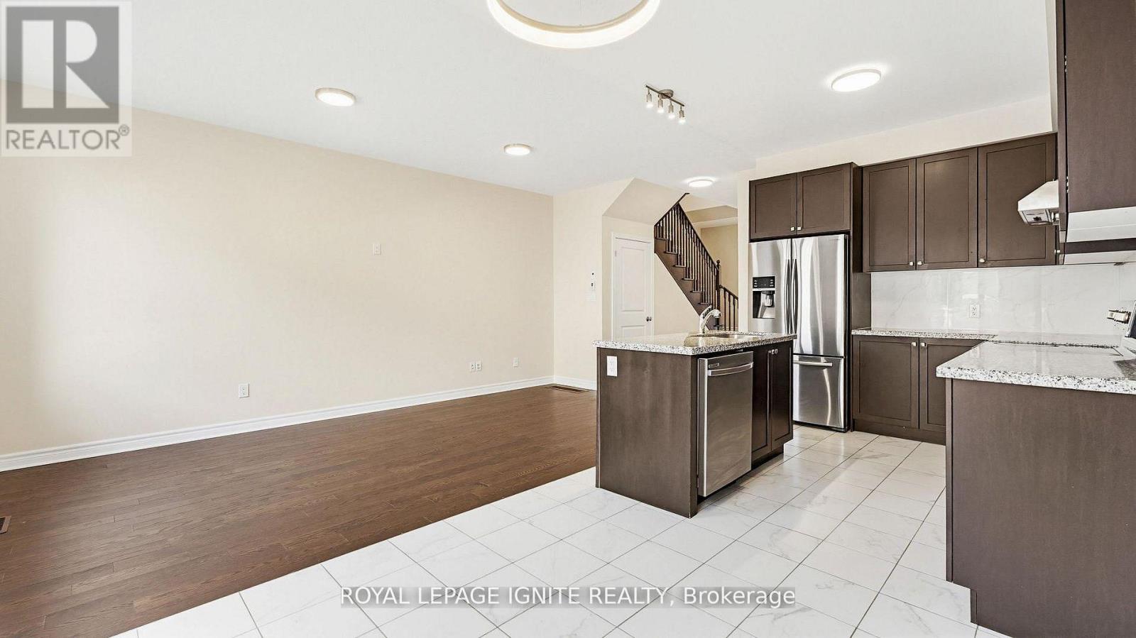 1168 Drawstring Lane, Pickering, Ontario  L1X 0G7 - Photo 9 - E13147068