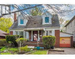26 ROBERTA DRIVE, Toronto, Ontario
