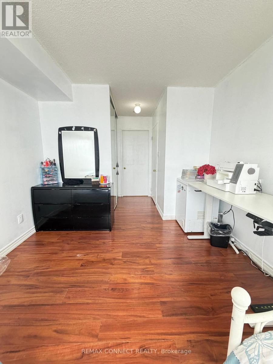 1609 - 1470 Midland Avenue, Toronto, Ontario  M1P 4Z4 - Photo 13 - E13134924