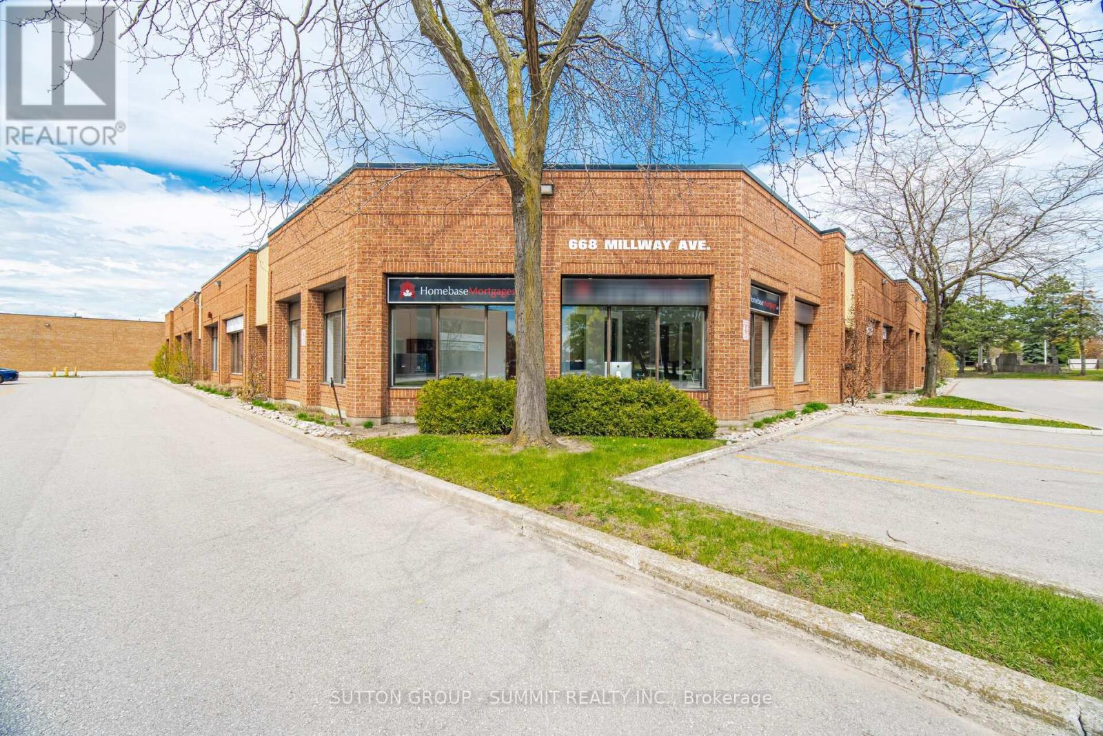 11 - 668 MILLWAY AVENUE, Vaughan, Ontario