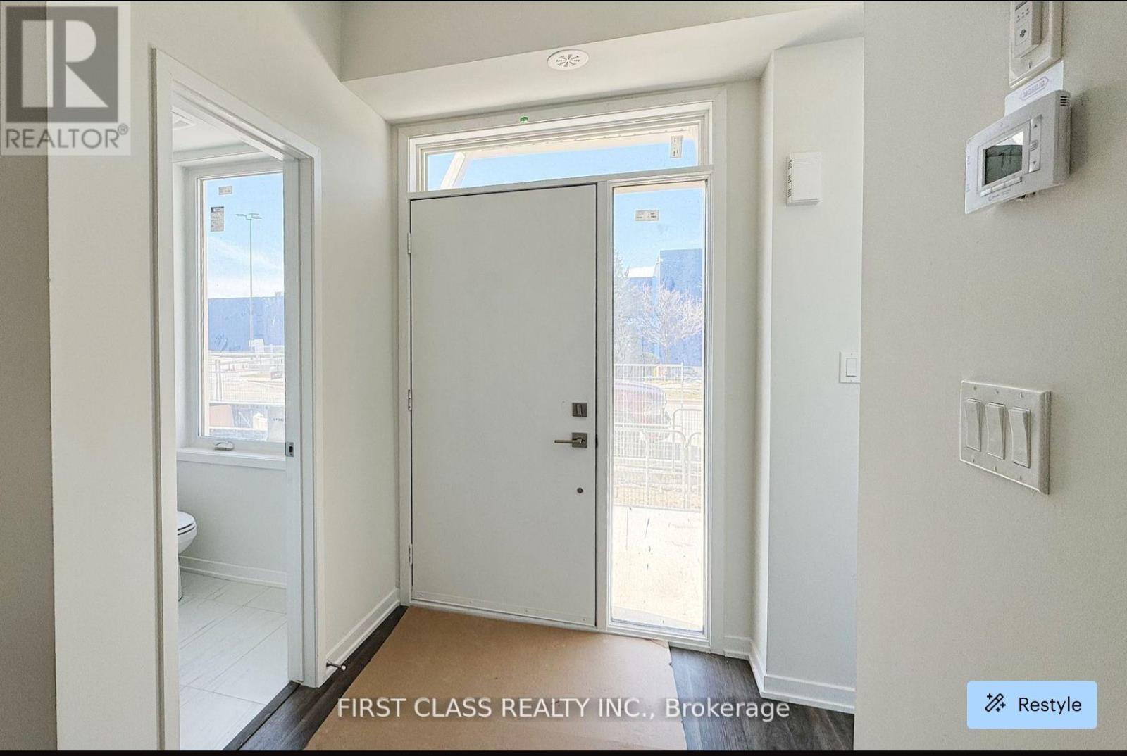 19 Mable Smith Way, Vaughan, Ontario  L4K 0N6 - Photo 2 - N13147042