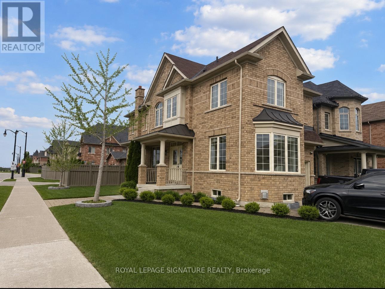 45 Pelham Drive, Vaughan, Ontario  L4H 3Z8 - Photo 2 - N13147058