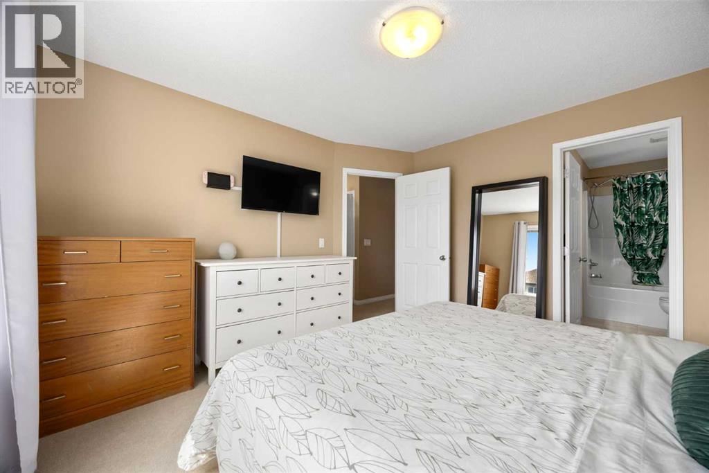 133 Luxstone Way SW, Airdrie, Alberta  T4B 3C2 - Photo 21 - A2310612