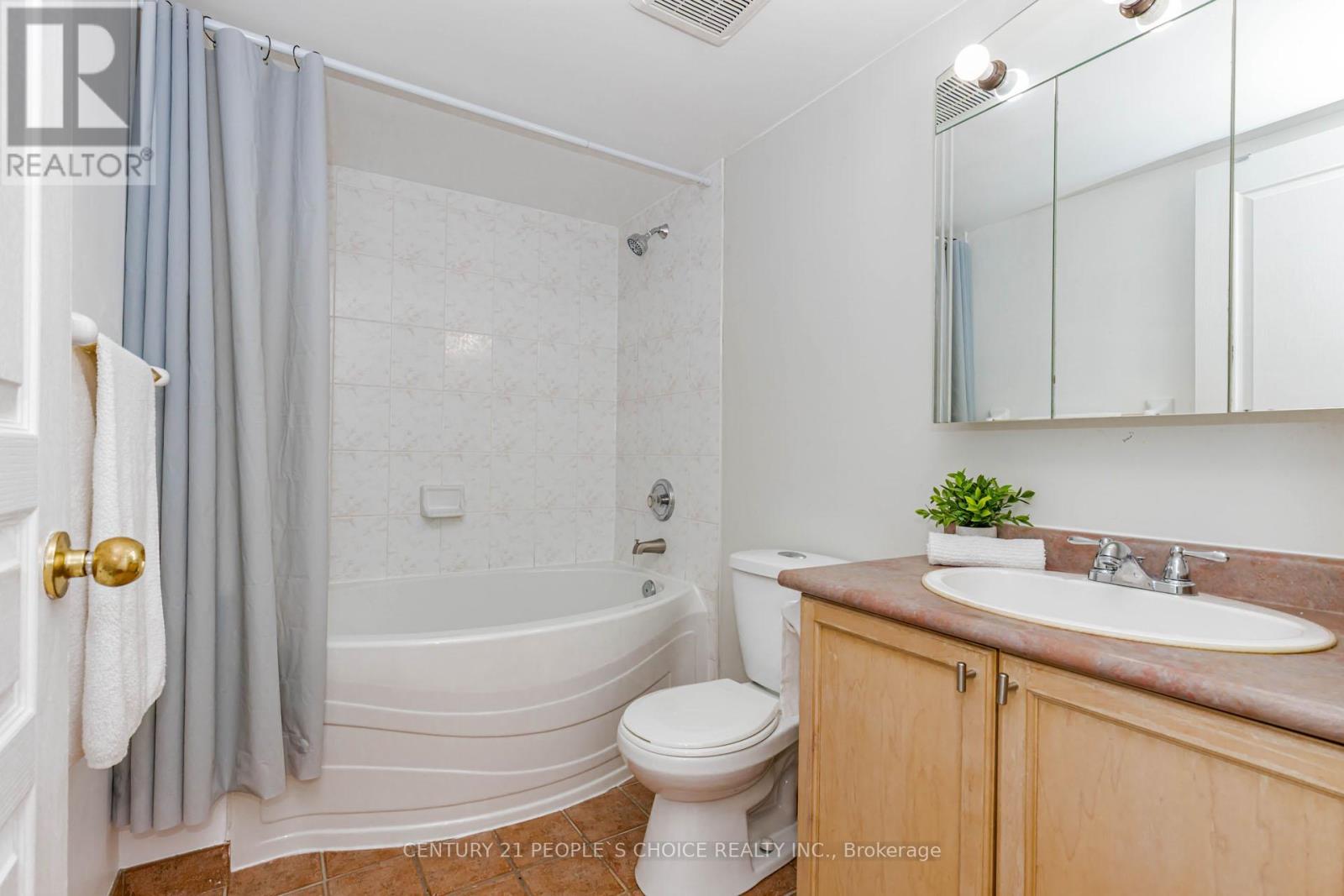 2565 Erin Centre Boulevard, Mississauga, Ontario  L5M 6Z8 - Photo 18 - W13146988