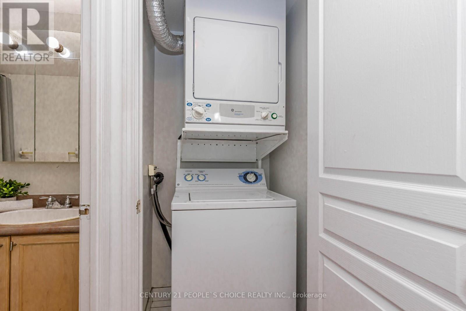 2565 Erin Centre Boulevard, Mississauga, Ontario  L5M 6Z8 - Photo 21 - W13146988