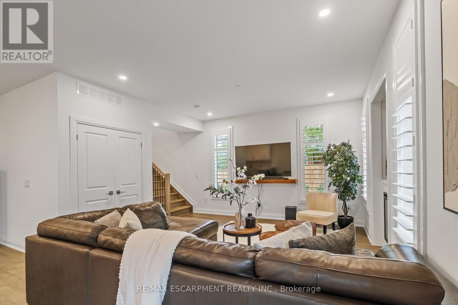 3384 Carter Common, Burlington, Ontario  L7M 3R9 - Photo 4 - W13146996
