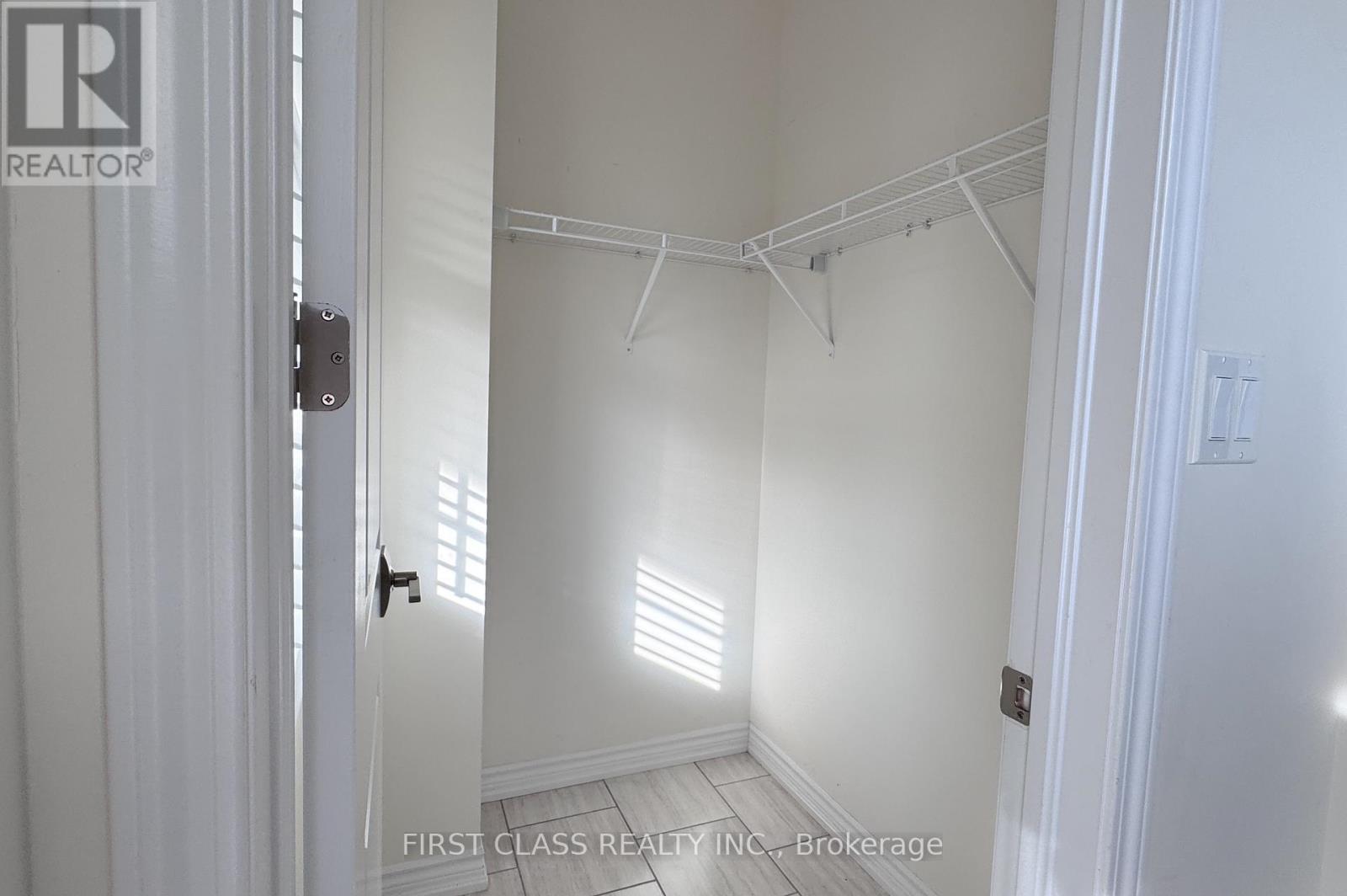 128 Kaitting Trail, Oakville, Ontario  L6M 5K8 - Photo 3 - W13147066
