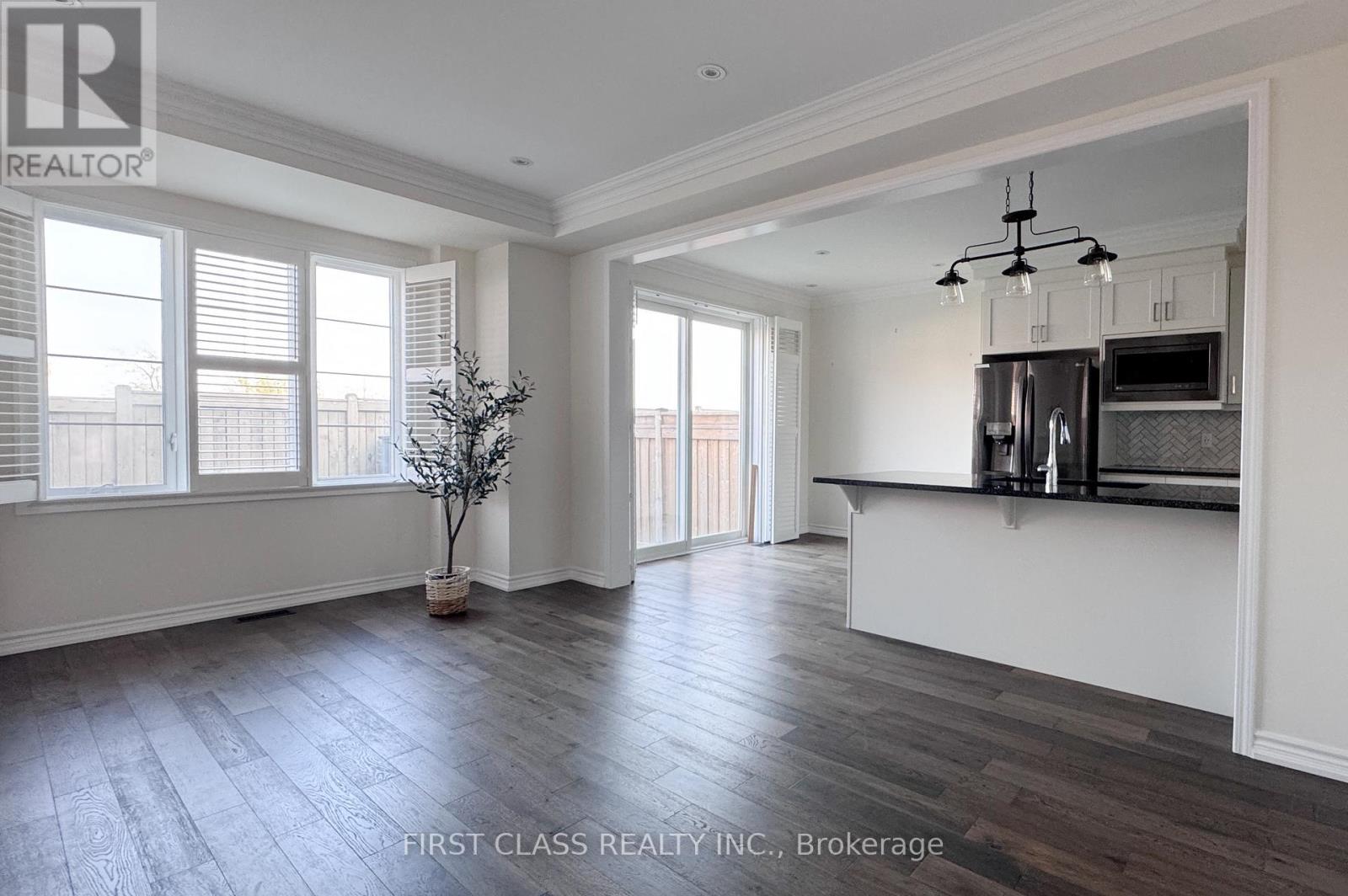 128 Kaitting Trail, Oakville, Ontario  L6M 5K8 - Photo 8 - W13147066