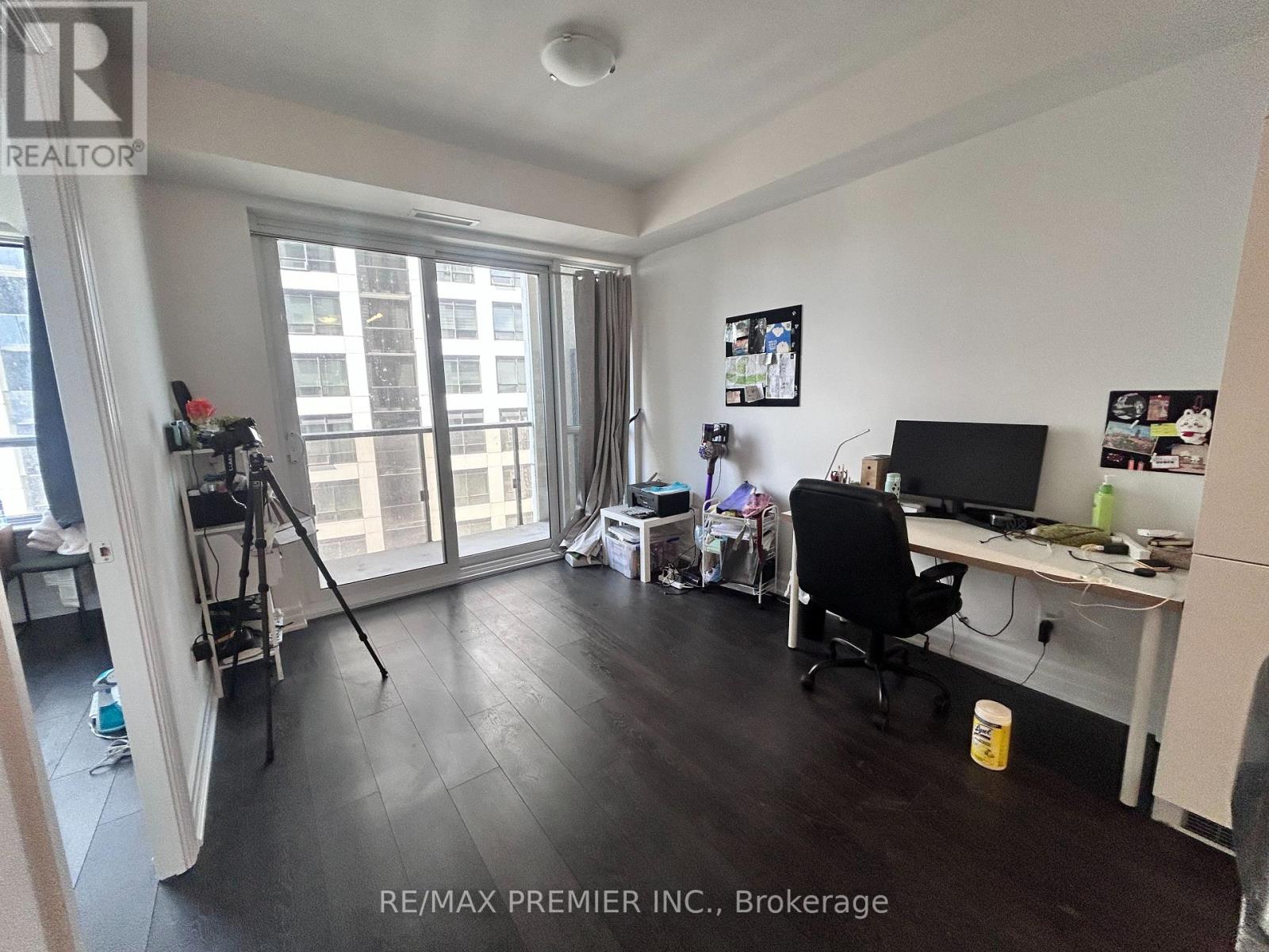 2109 - 30 Elm Drive W, Mississauga, Ontario  L5B 0N6 - Photo 2 - W13147072
