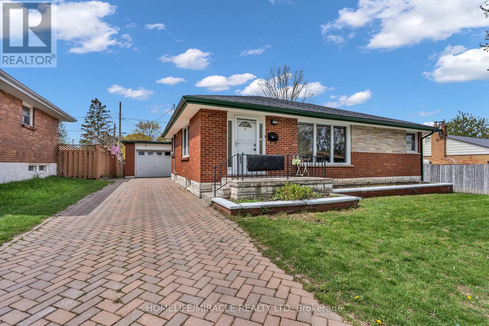 205 Burlington Street, London South, Ontario  N5Z 3W3 - Photo 2 - X13147060