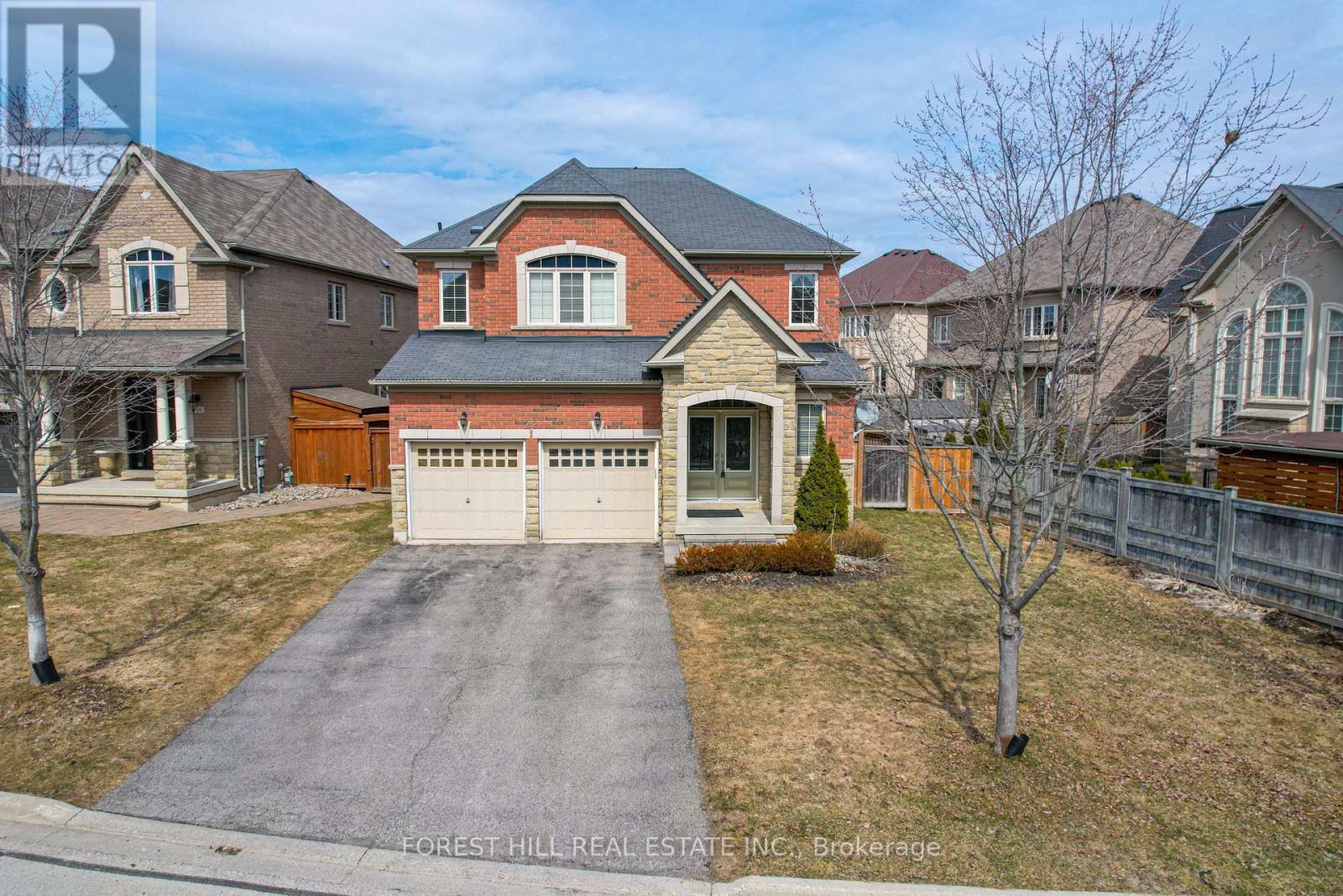 22 MCCOMBE LANE, Vaughan, Ontario