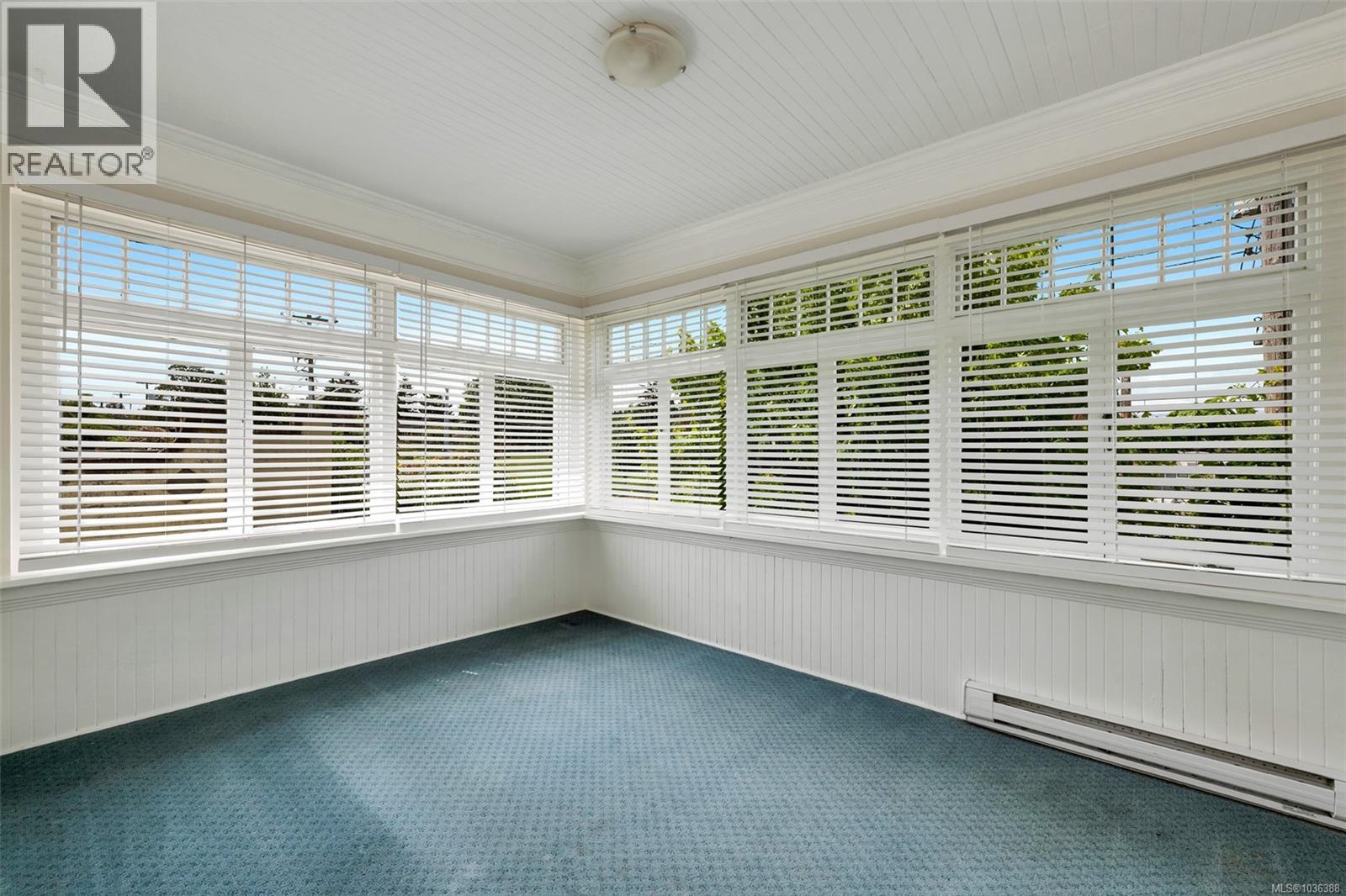 1909 Fernwood Rd, Victoria, British Columbia  V8T 2Y6 - Photo 15 - 1036388