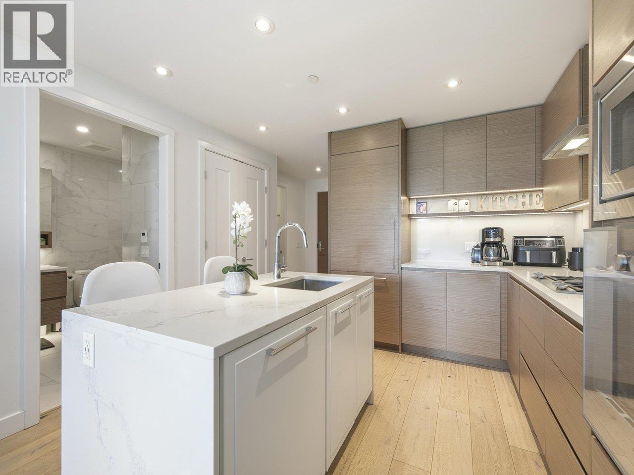 402 5693 Elizabeth Street, Vancouver, British Columbia  V5Y 3K1 - Photo 7 - R3125431