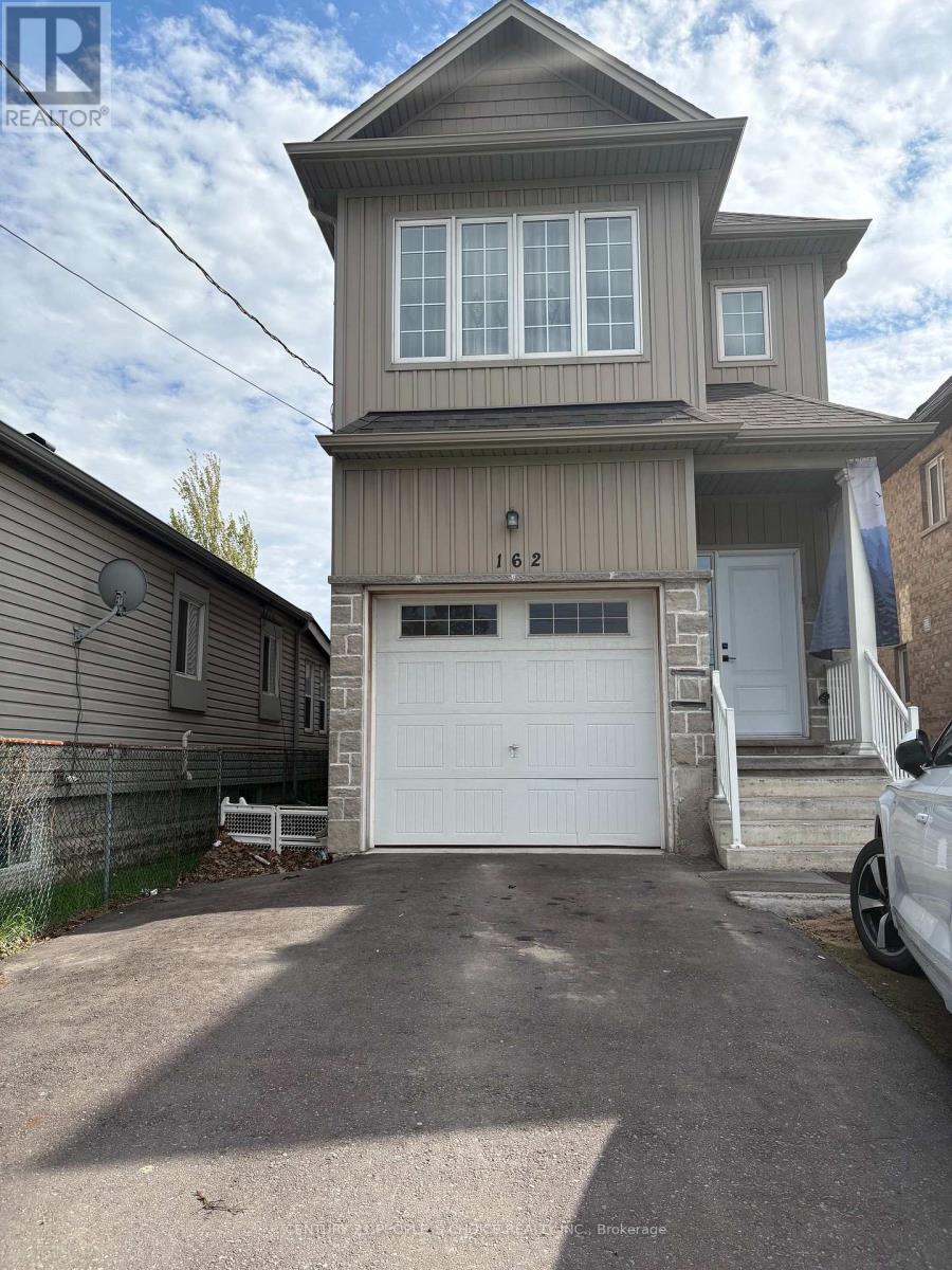 162 GLOW AVENUE, Hamilton, Ontario