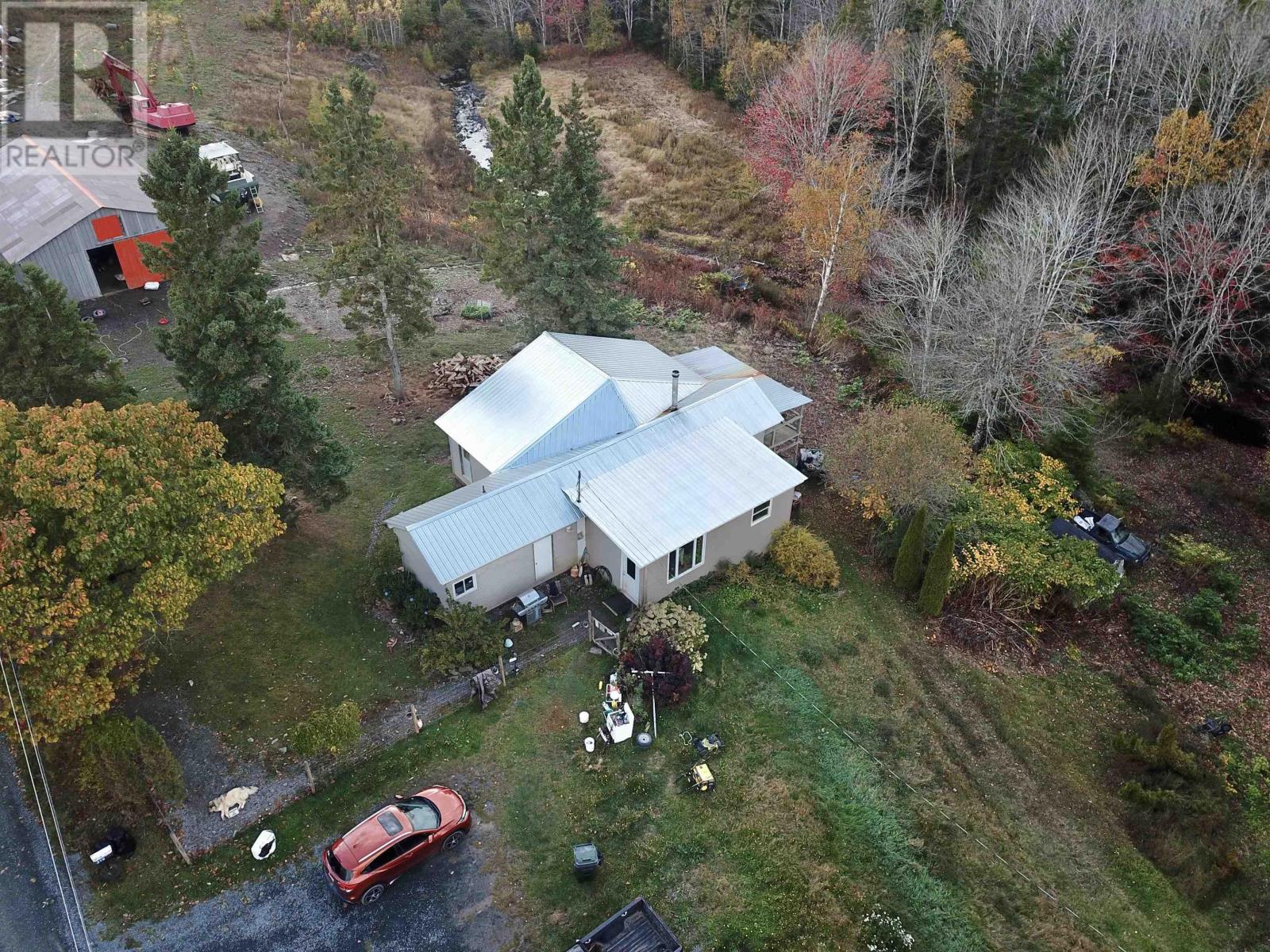 319 Lake Road, 303 Lake Road, Noel, Nova Scotia  B0N 0B4 - Photo 19 - 202527685