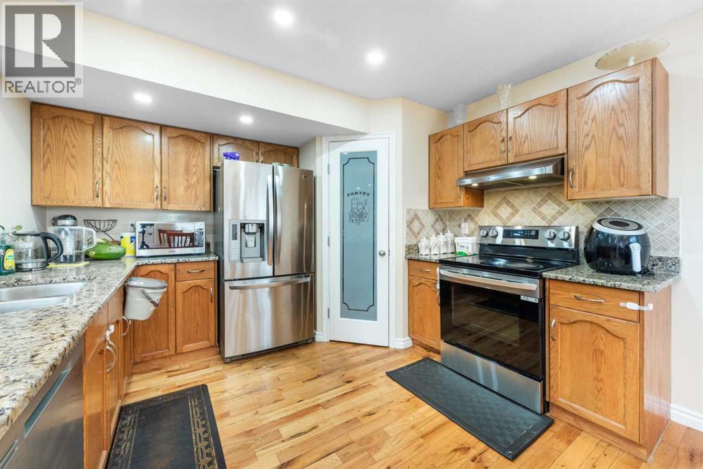 138 Panamount Crescent NW, Calgary, Alberta T3K 5L7 - Photo 10 - A2312734