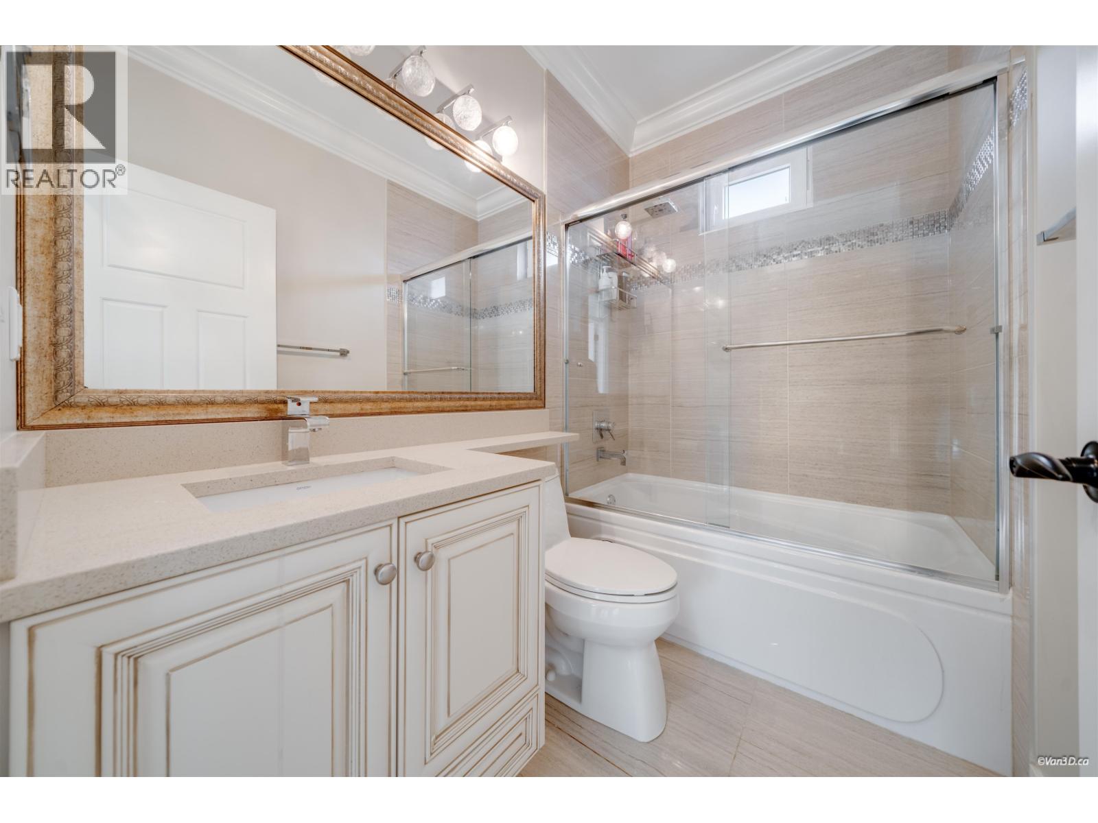 8 Glynde Avenue, Burnaby, British Columbia  V5B 3J2 - Photo 26 - R3125135