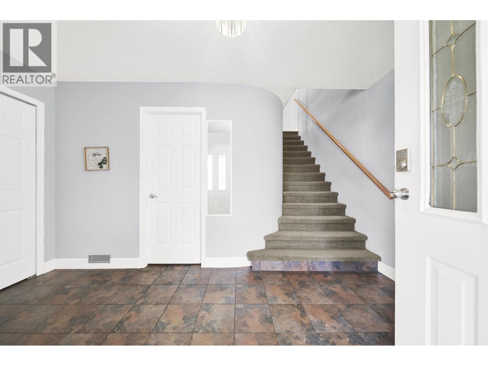 12288 233 Street, Maple Ridge, British Columbia  V2X 0R9 - Photo 3 - R3125209
