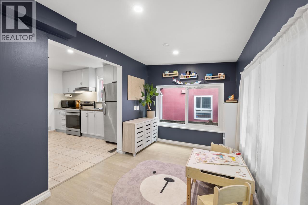 2036 E Broadway, Vancouver, British Columbia  V5N 1W7 - Photo 11 - R3125442