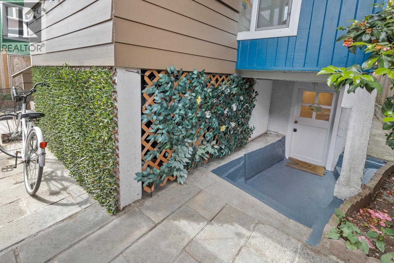 2036 E Broadway, Vancouver, British Columbia  V5N 1W7 - Photo 20 - R3125442