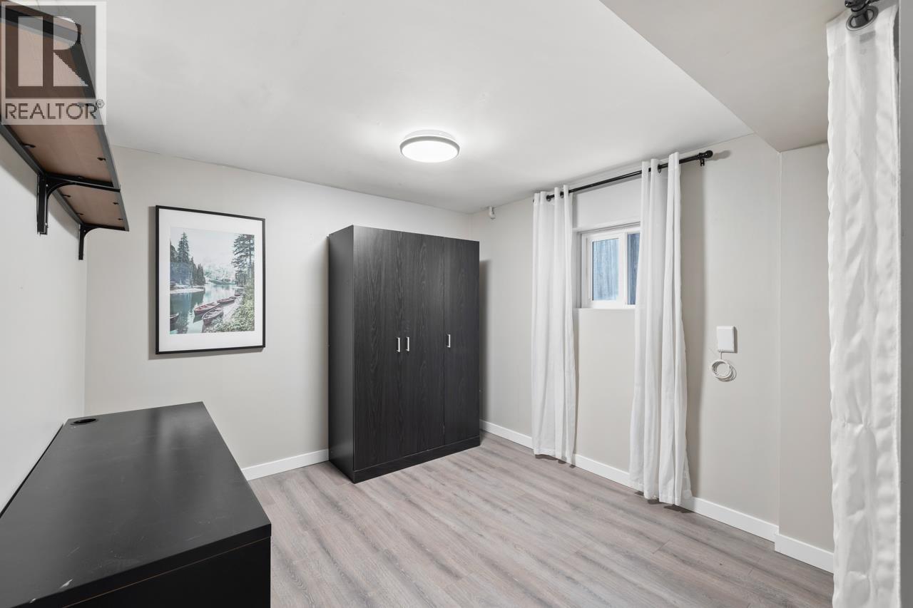 2036 E Broadway, Vancouver, British Columbia  V5N 1W7 - Photo 25 - R3125442
