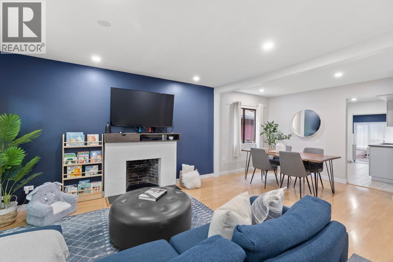 2036 E Broadway, Vancouver, British Columbia  V5N 1W7 - Photo 5 - R3125442