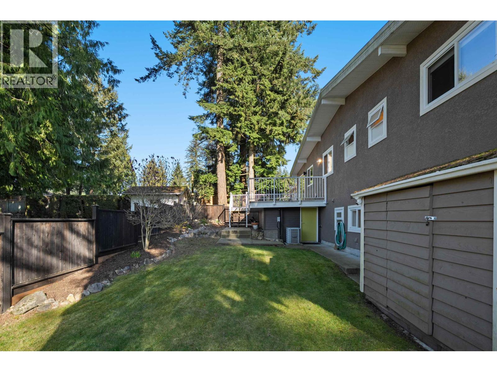 2039 Compton Court, Coquitlam, British Columbia  V3J 2K9 - Photo 27 - R3125457