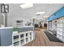 1675 KINGSWAY, Vancouver, British Columbia