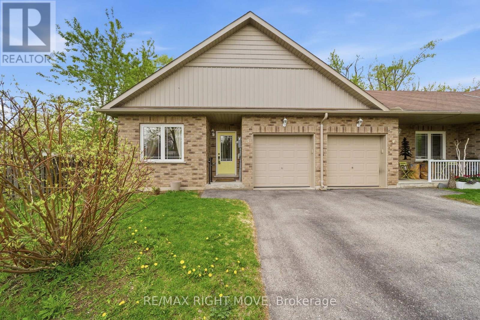 3 TAYLOR DRIVE, Orillia, Ontario