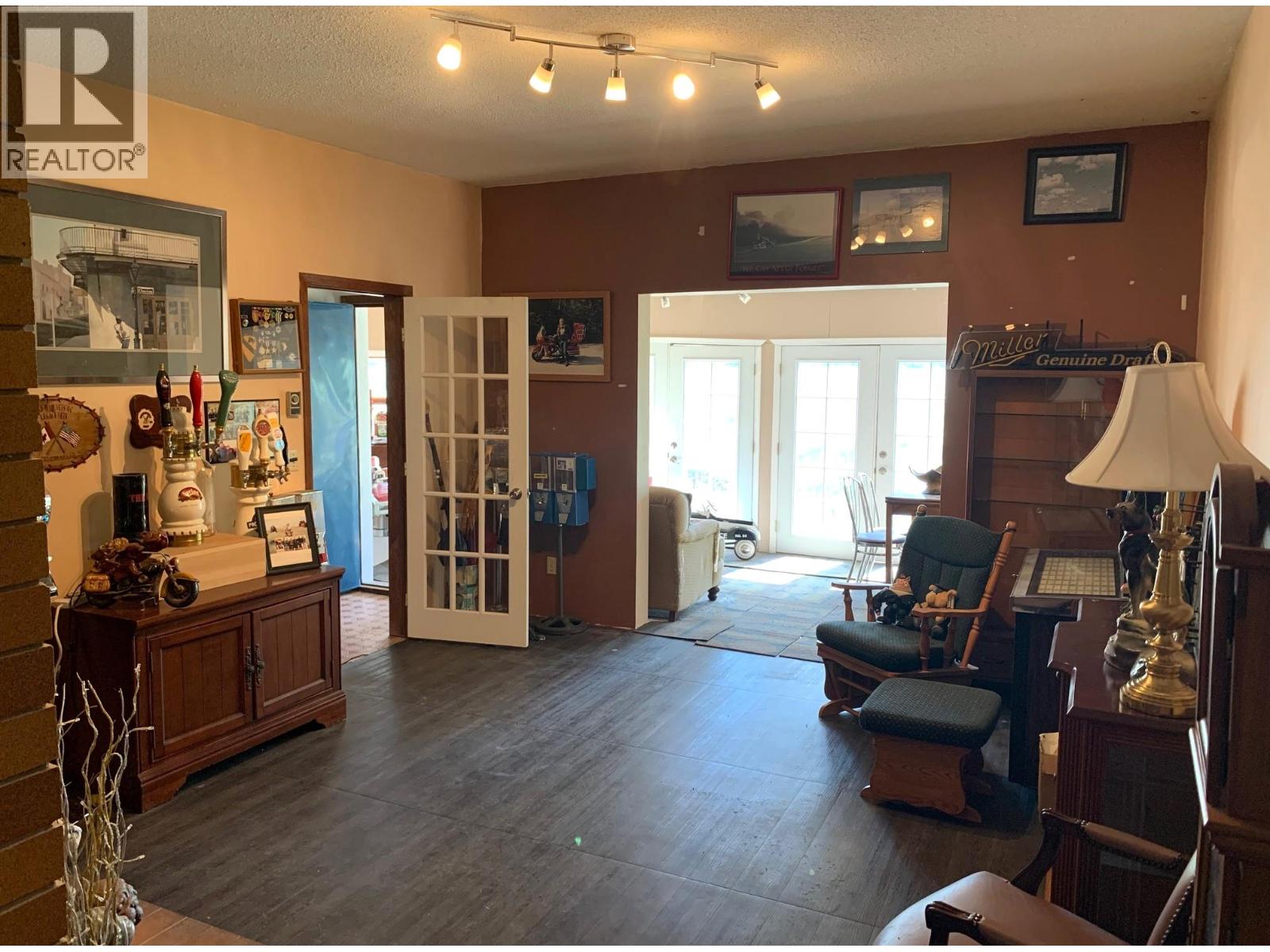 256 Mccuddy Creek Road, Oliver, British Columbia V0H 1T8 - Photo 18 - 10370304