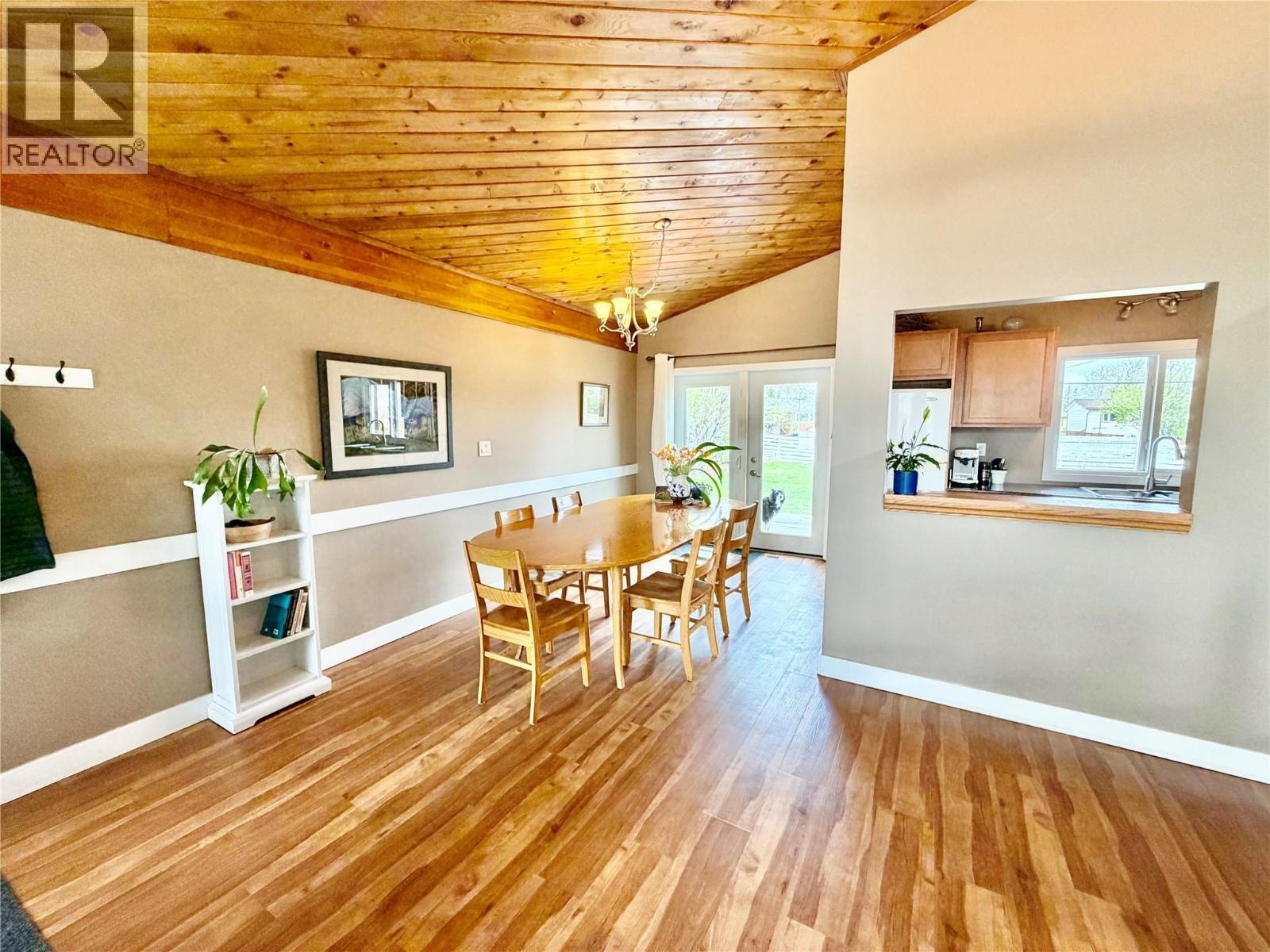 924 112 Avenue, Dawson Creek, British Columbia  V1G 2Y3 - Photo 5 - 10387949