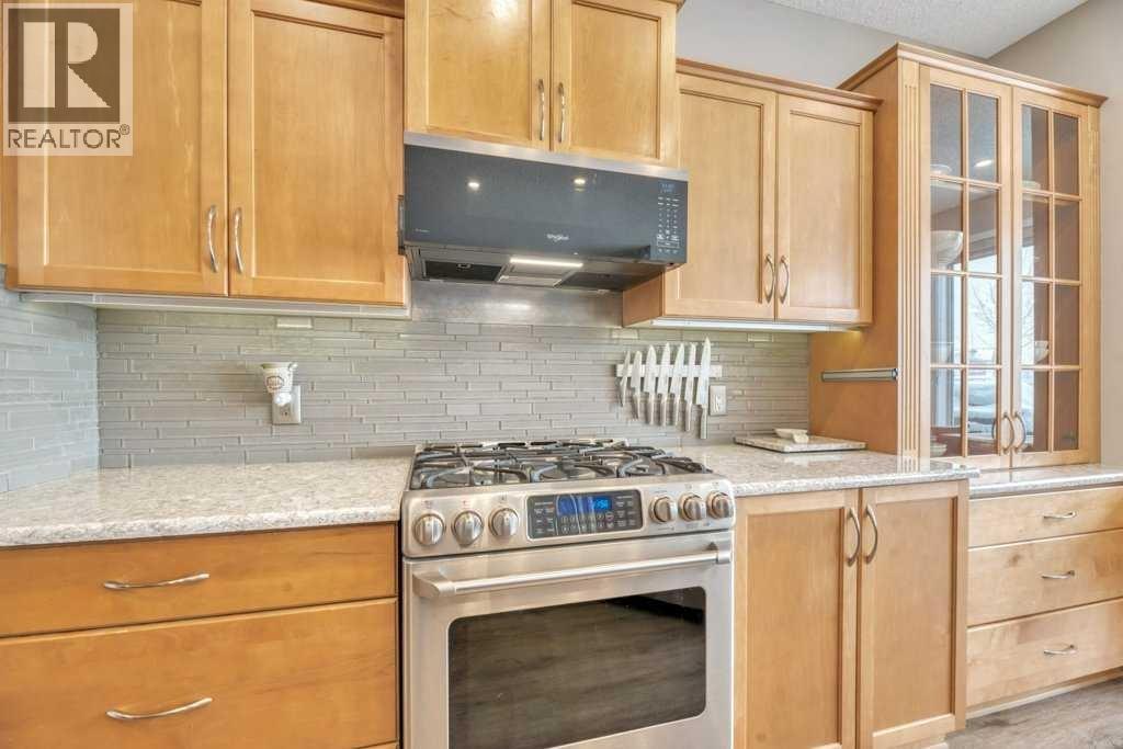 392 Rainbow Falls Way, Chestermere, Alberta  T1X 1S6 - Photo 25 - A2293151