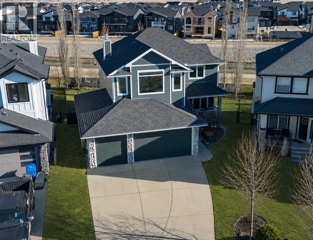 392 Rainbow Falls Way, Chestermere, Alberta  T1X 1S6 - Photo 2 - A2293151