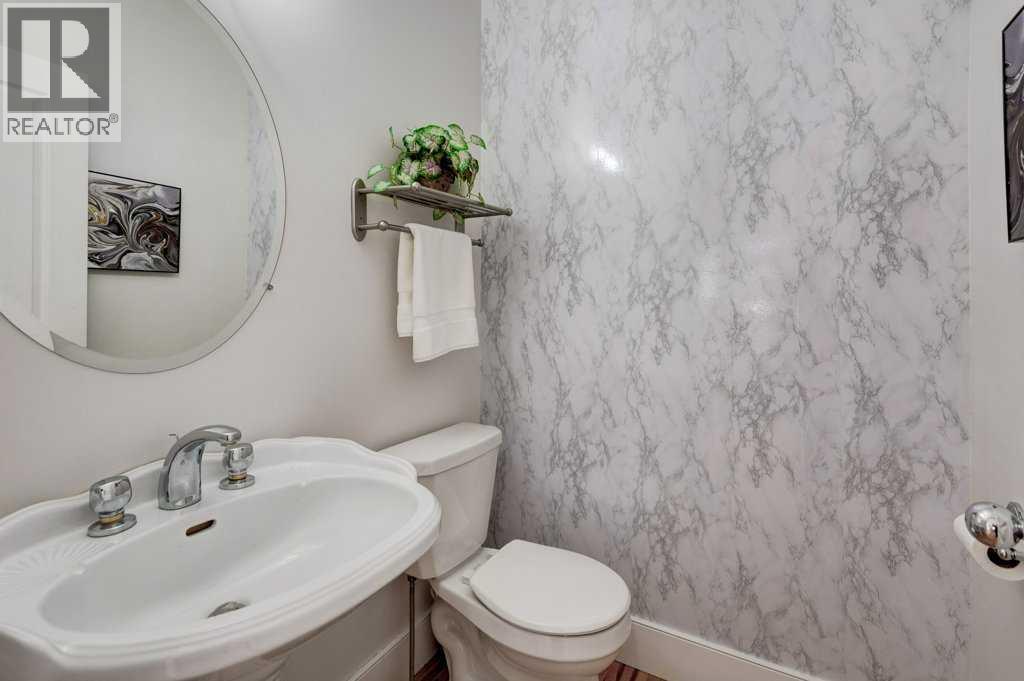 703 52 Avenue SW, Calgary, Alberta  T2V 0B6 - Photo 11 - A2312405
