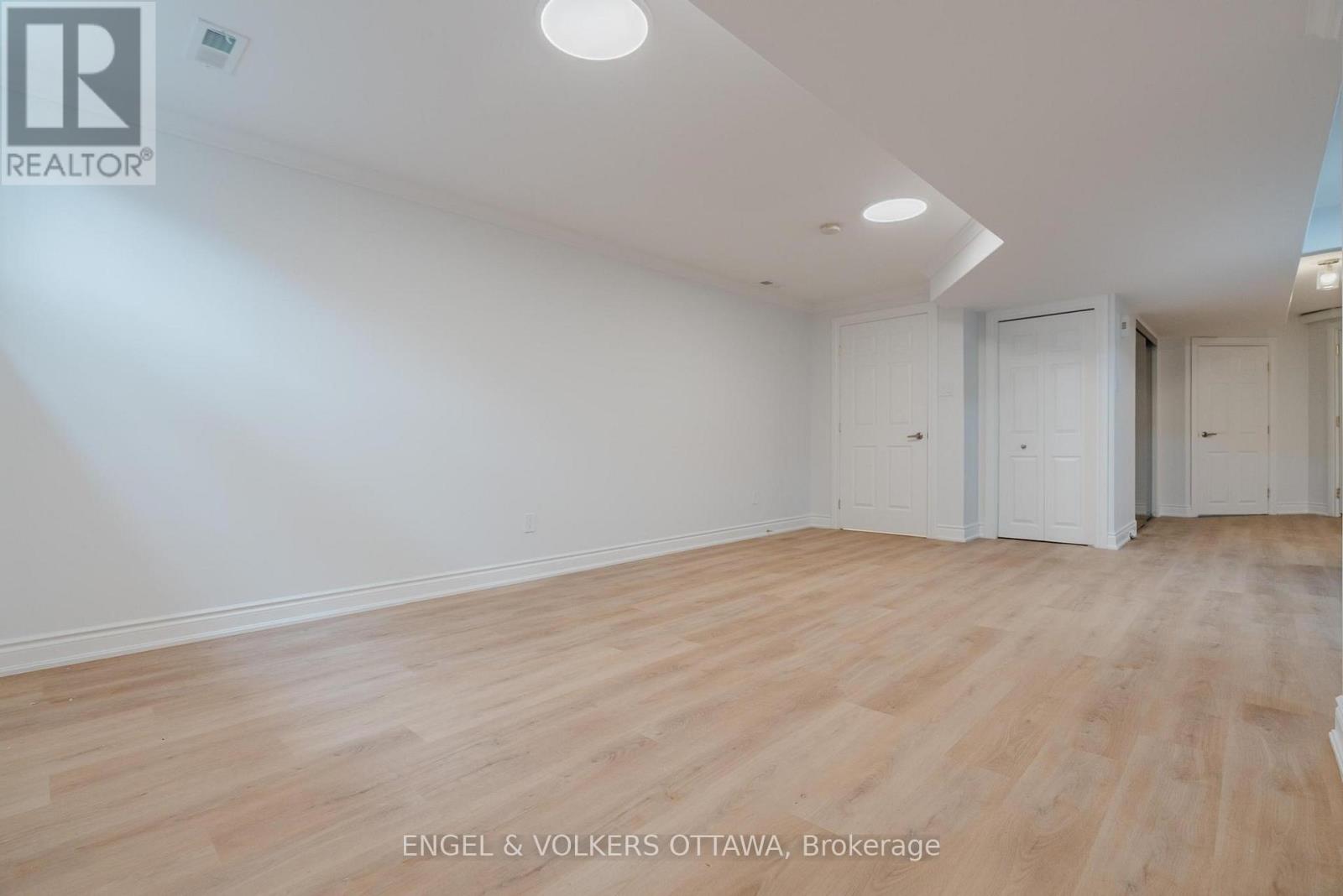 B - 1649 Rosebella Avenue, Ottawa, Ontario  K1T 1E9 - Photo 12 - X13147100