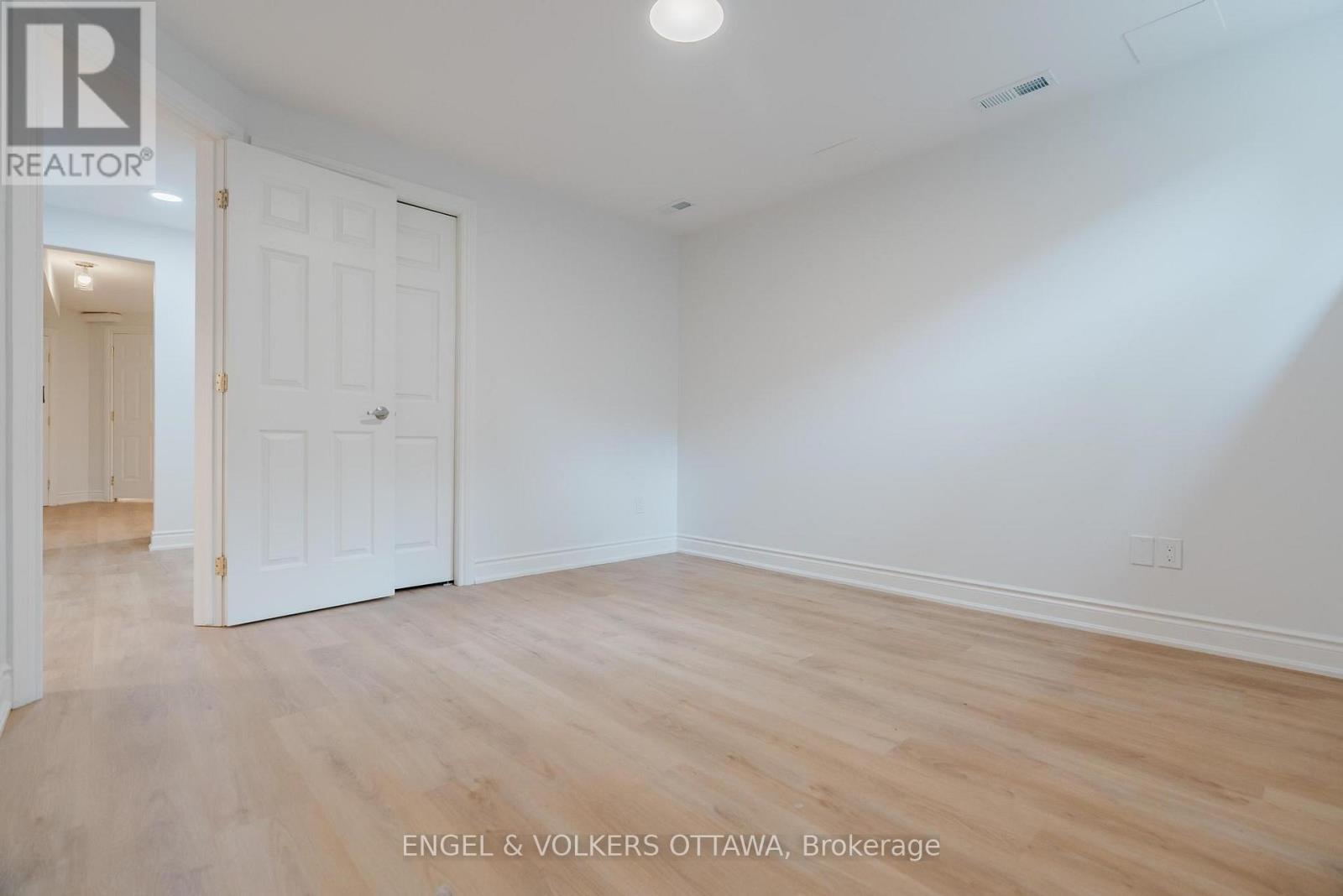 B - 1649 Rosebella Avenue, Ottawa, Ontario  K1T 1E9 - Photo 16 - X13147100