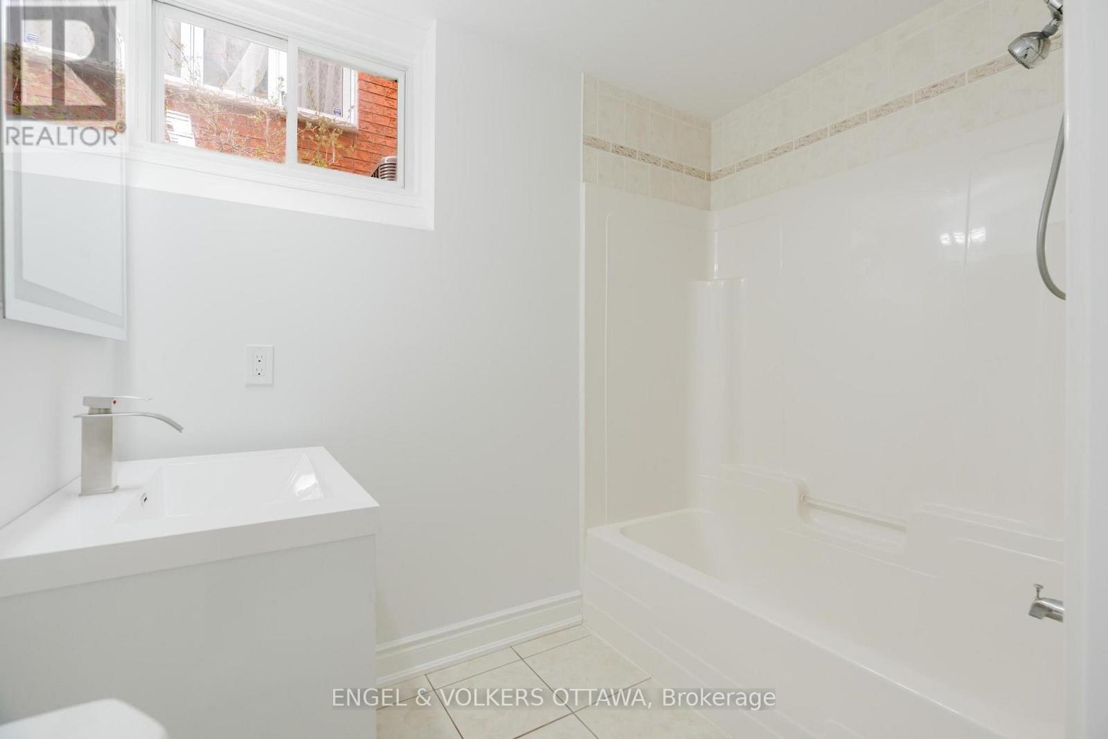 B - 1649 Rosebella Avenue, Ottawa, Ontario  K1T 1E9 - Photo 21 - X13147100