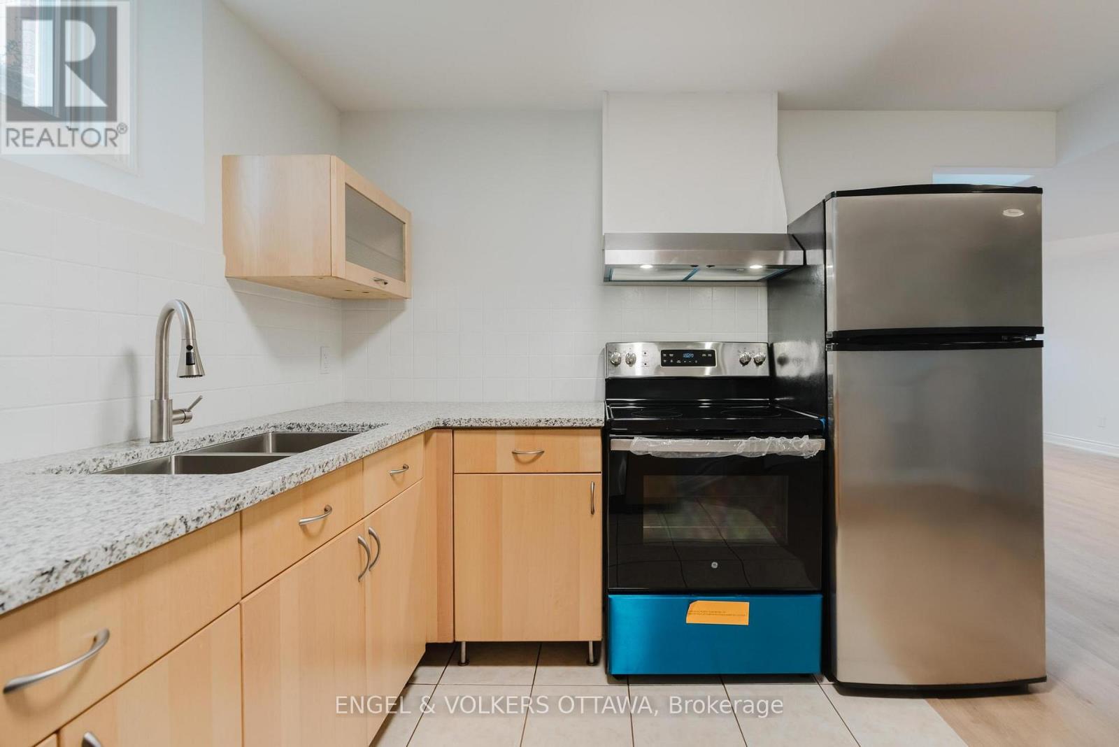 B - 1649 Rosebella Avenue, Ottawa, Ontario  K1T 1E9 - Photo 28 - X13147100