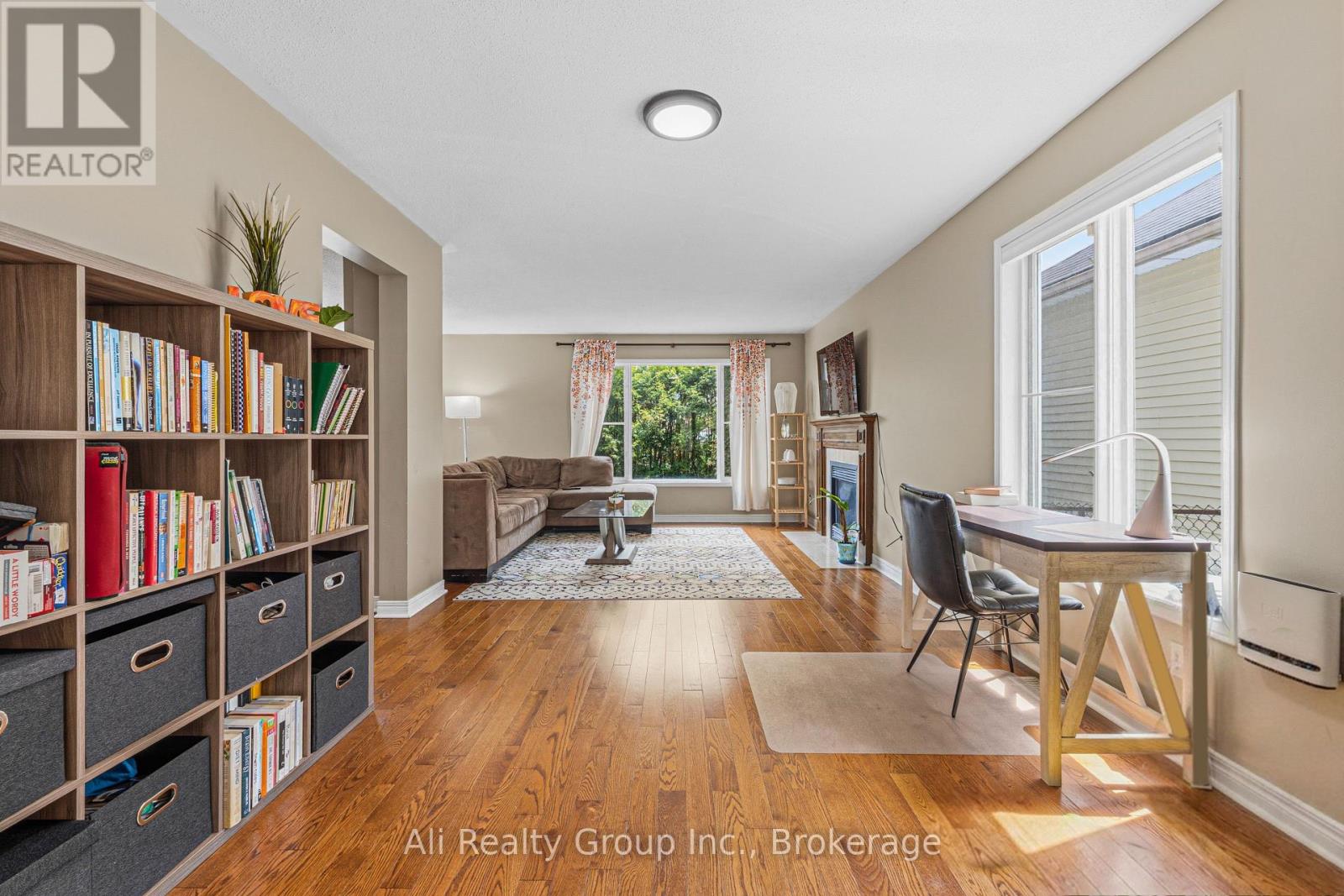 132 Grenadier Way, Ottawa, Ontario  K2J 4M1 - Photo 3 - X13147144