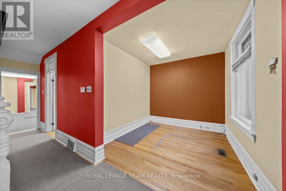 17 Arlington Avenue, Ottawa, Ontario  K2P 1C1 - Photo 3 - X13147160