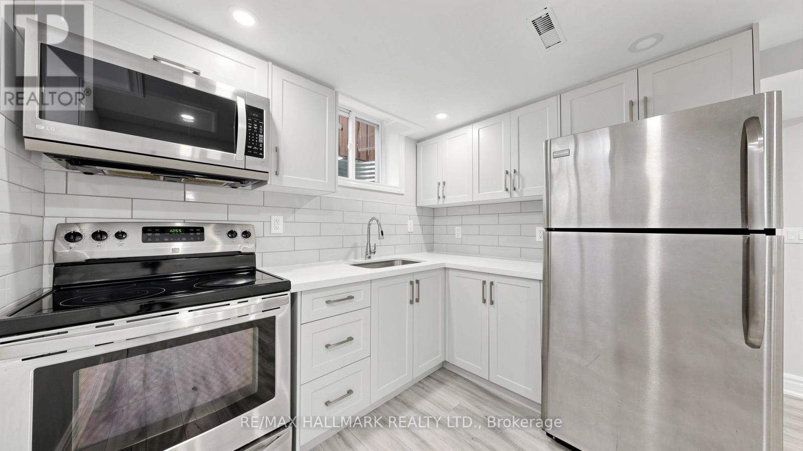 1249 Fieldstone Circle, Pickering, Ontario L1X 1B9 - Photo 36 - E13142872
