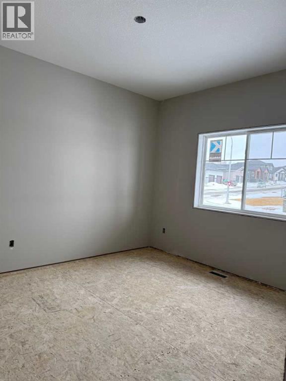 7 Gray Close, Sylvan Lake, Alberta  T4S 0W4 - Photo 2 - A2292593