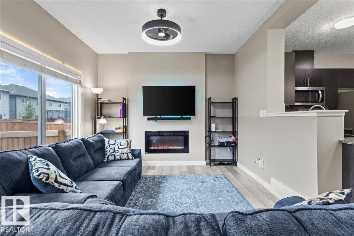 236 39 Av Nw, Edmonton, Alberta  T6T 2K3 - Photo 6 - E4488669