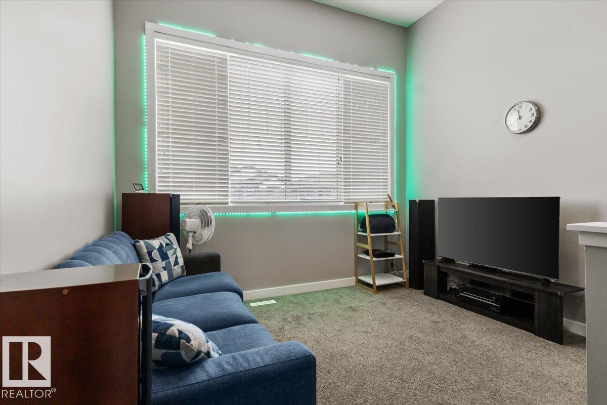236 39 Av Nw, Edmonton, Alberta  T6T 2K3 - Photo 9 - E4488669