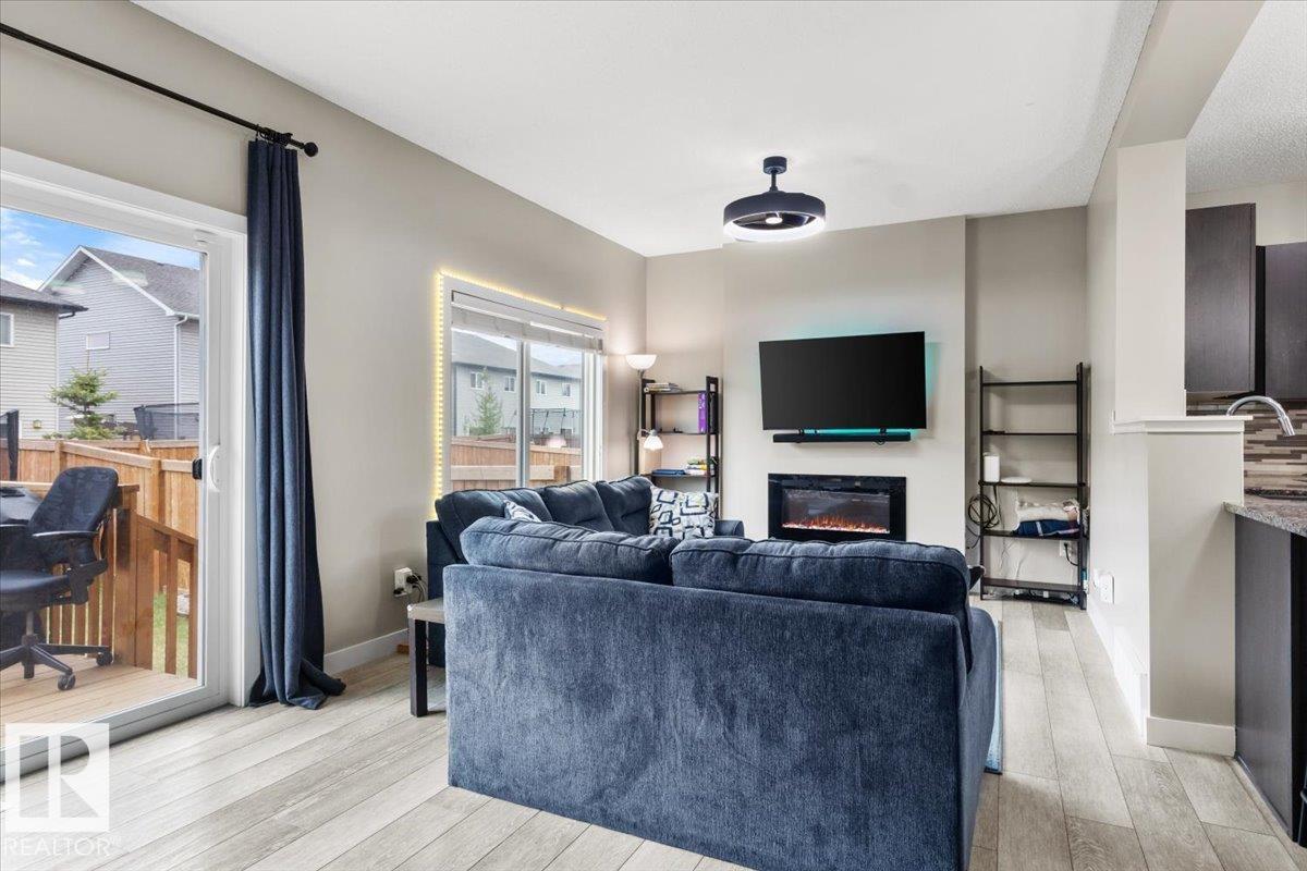 236 39 Av Nw, Edmonton, Alberta  T6T 2K3 - Photo 4 - E4488669