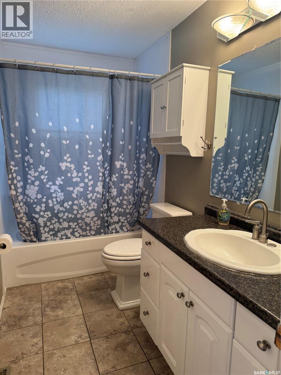 338 3rd Street E, Regina Beach, Saskatchewan  S0G 4C0 - Photo 7 - SK036417
