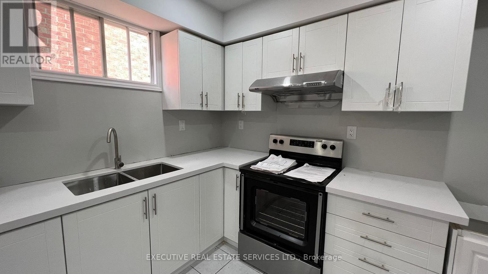 90 Hinchley Wood Grove, Brampton, Ontario  L6V 3M3 - Photo 34 - W13147106